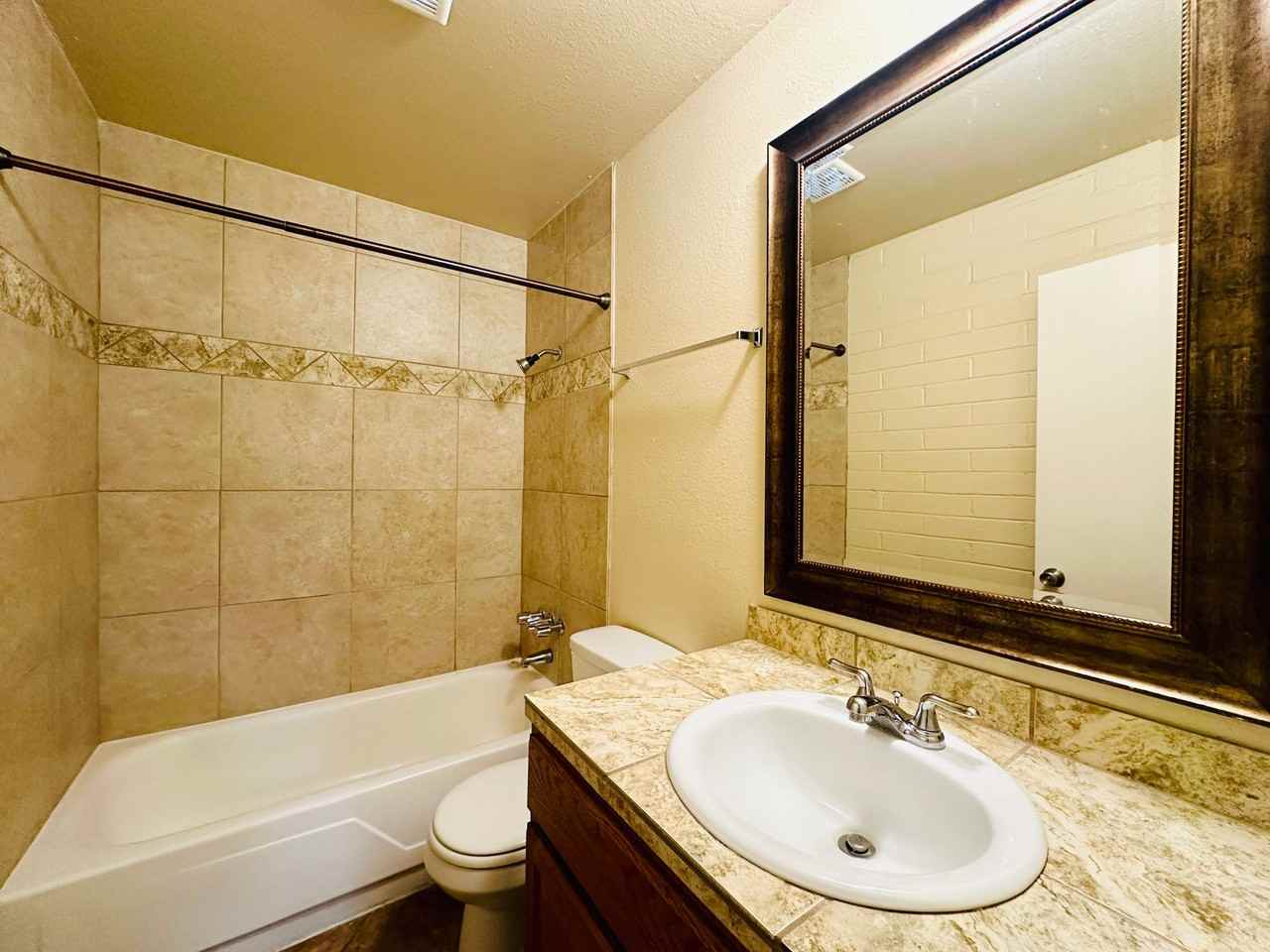 Desert Atrium - Photo 3 of 16