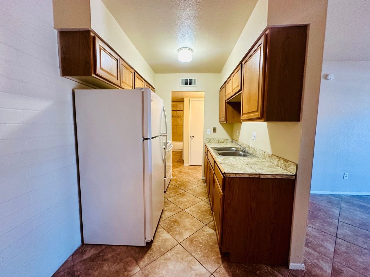 Desert Atrium - Photo 6 of 16