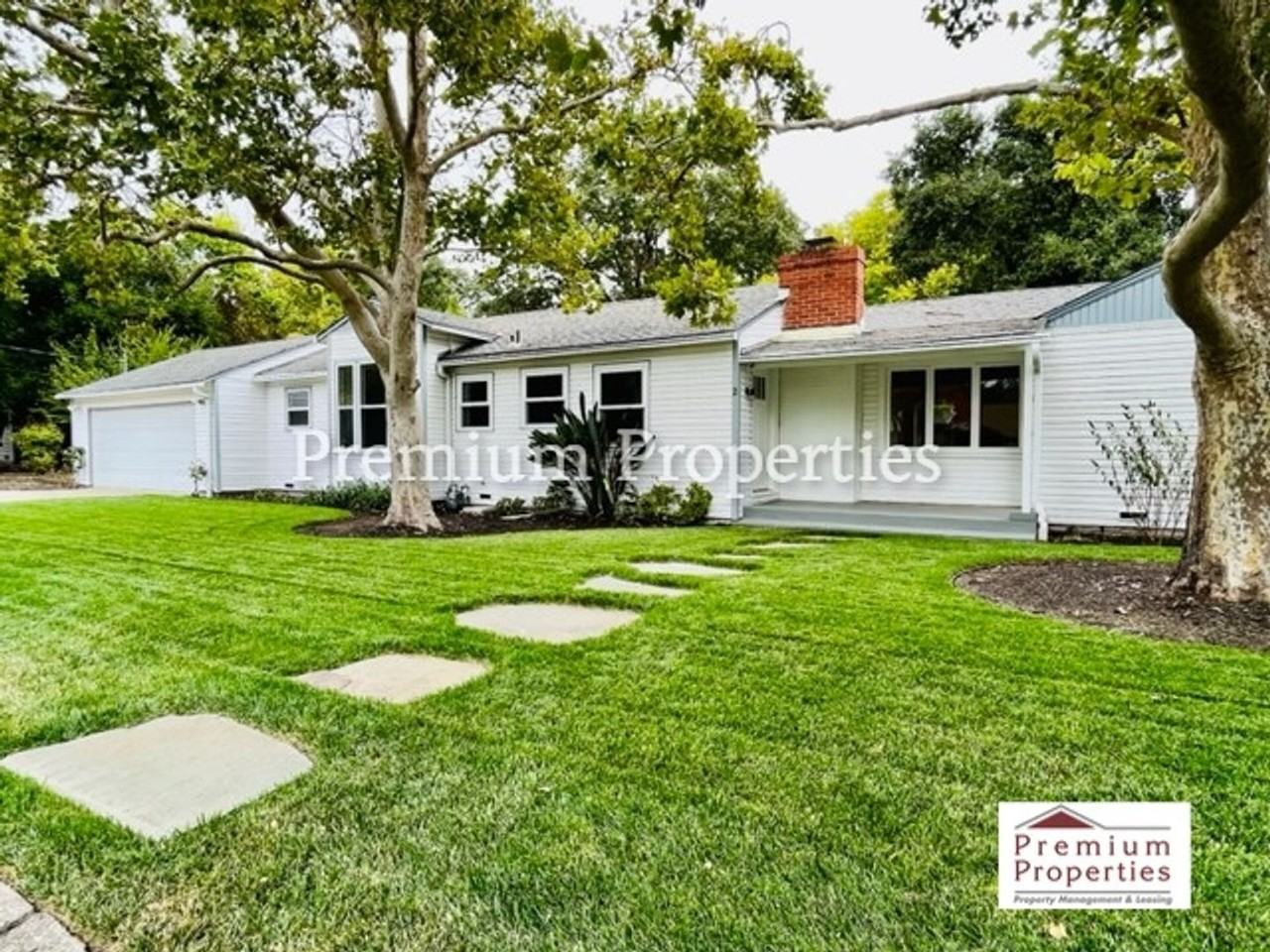 2 Evergreen Ct - Photo 3 of 50