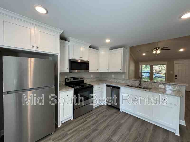 62 Saint John St - Photo 3 of 8