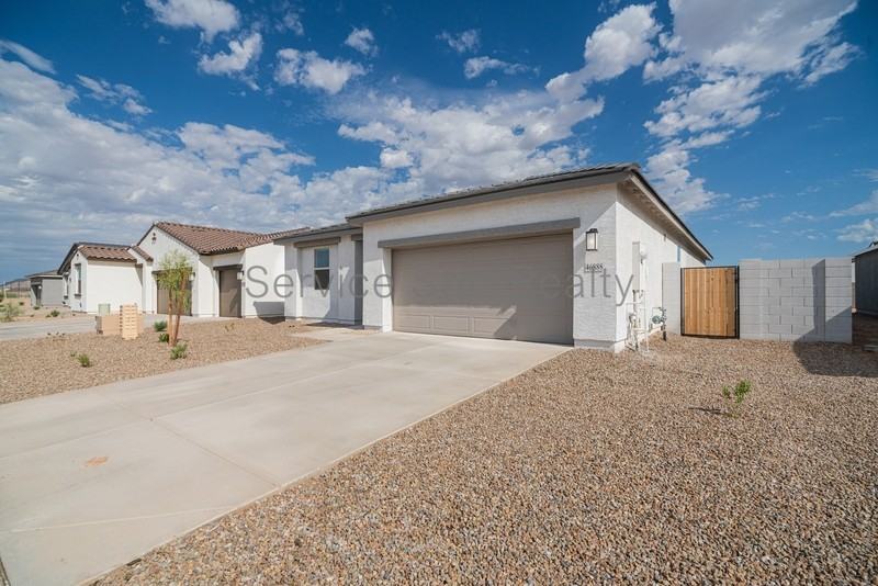 46888 W Cansados Rd - Photo 3 of 32