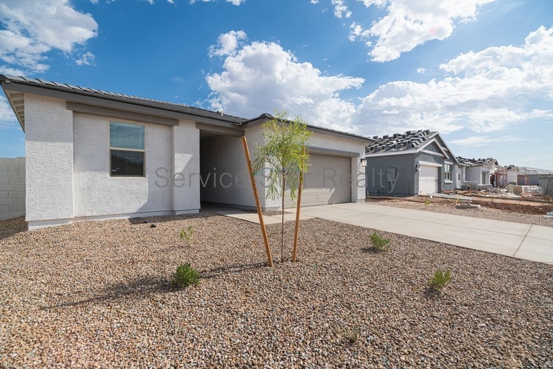 46888 W Cansados Rd - Photo 4 of 32