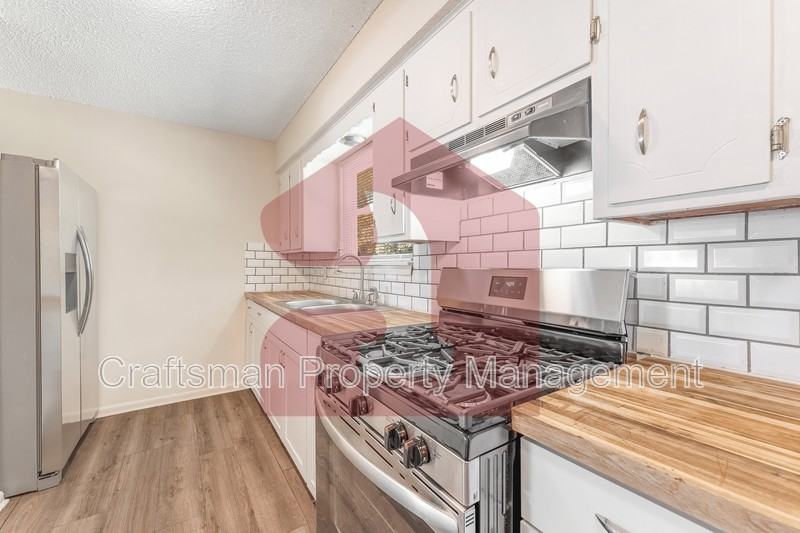 409 South Cleveland Street #B