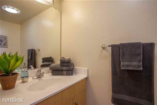 Park Avenue & Florence Way Apartments Park Ave, San Jose, CA 95110