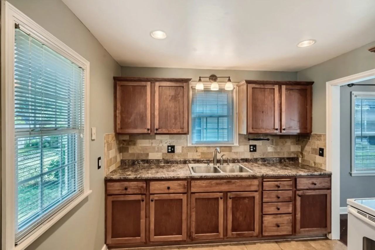 6821 Thomas Ave S - Photo 3 of 12