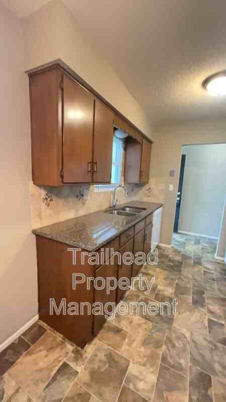 2812 Nw Canterbury Rd - Photo 3 of 29