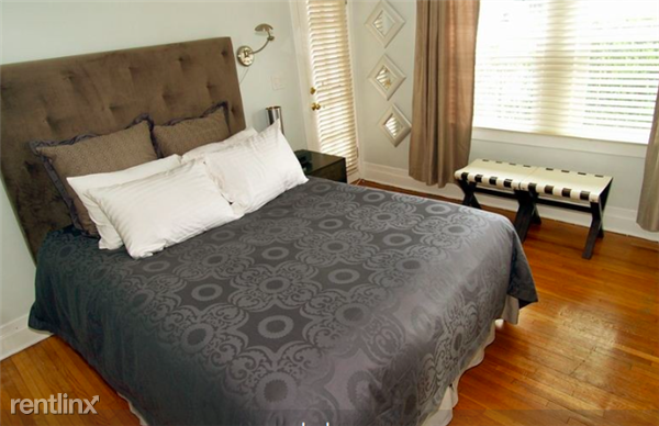 Highland Ave & Hollywood Blvd - Photo 2 of 10