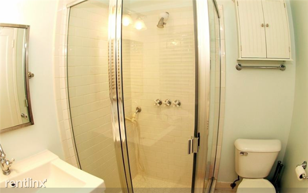 Highland Ave & Hollywood Blvd - Photo 3 of 10