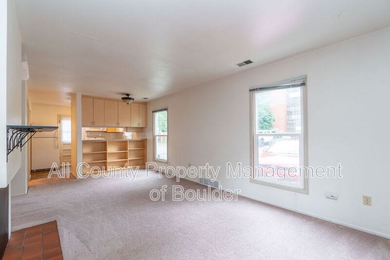 1817 Grove St #3 - Photo 2 of 20