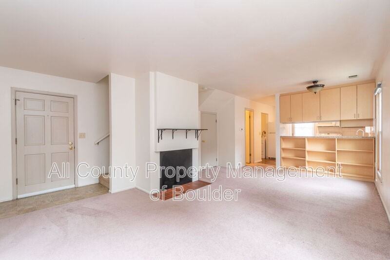 1817 Grove St #3 - Photo 3 of 20