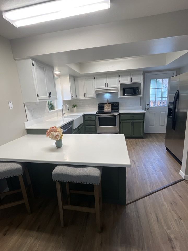 1207 Birch Ln - Photo 2 of 13