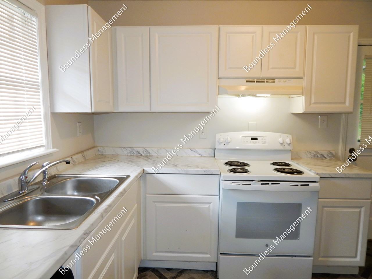 392 Cairo St Nw - Photo 7 of 17