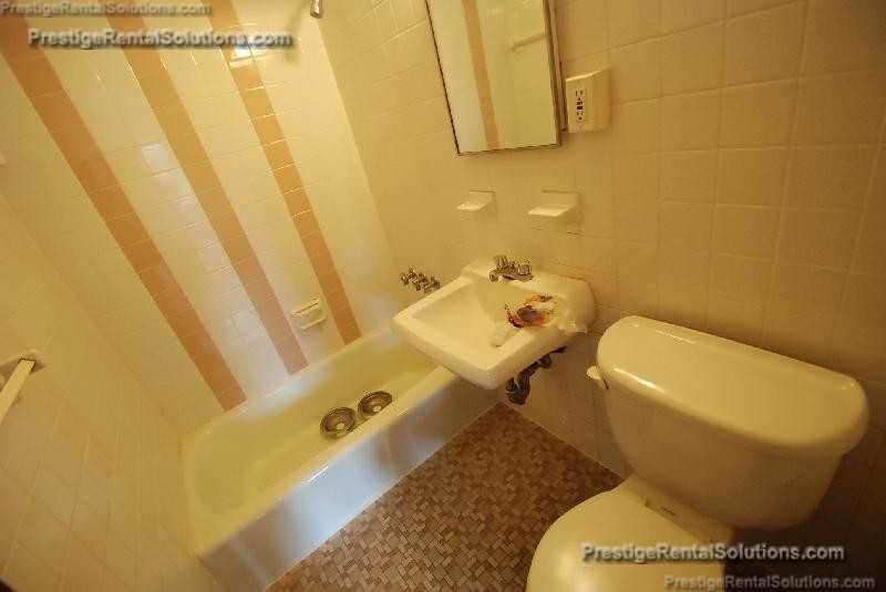 S Huntington Ave #2 - Photo 3 of 6