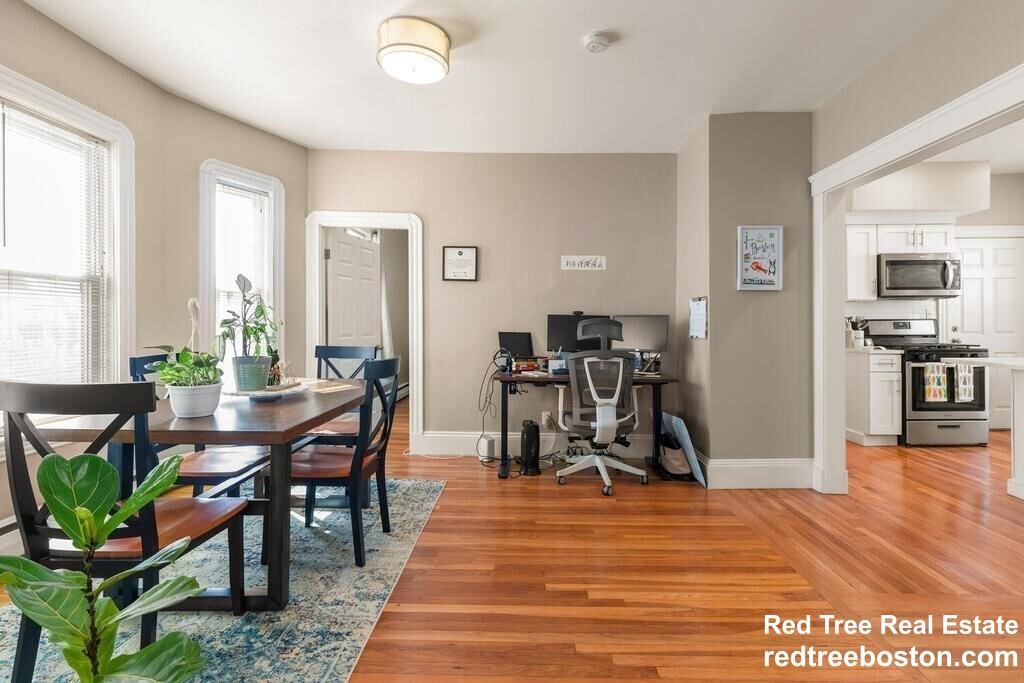 155 Spruce St #1 - Photo 6 of 15