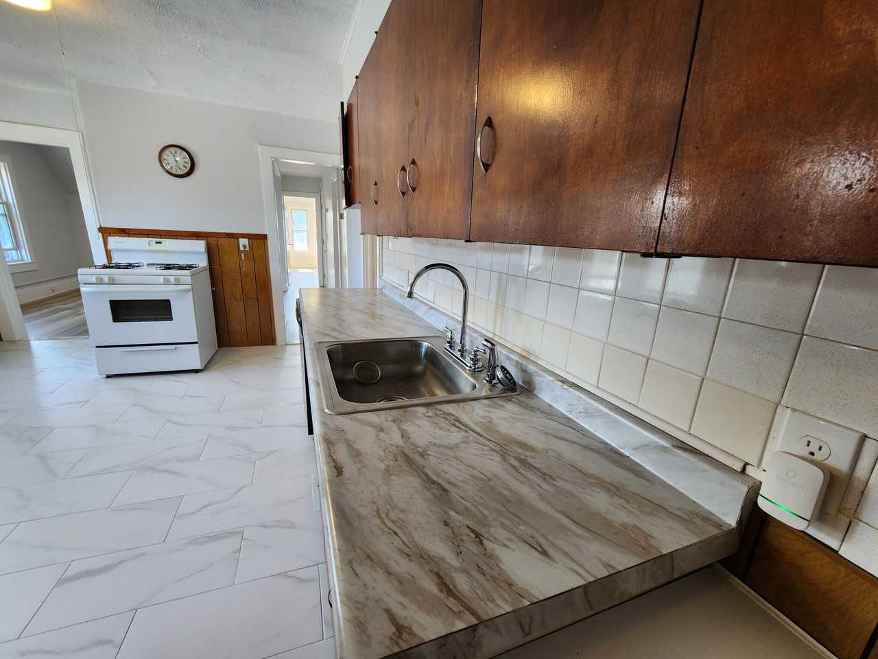 37 Herrod Ave #3 - Photo 3 of 10