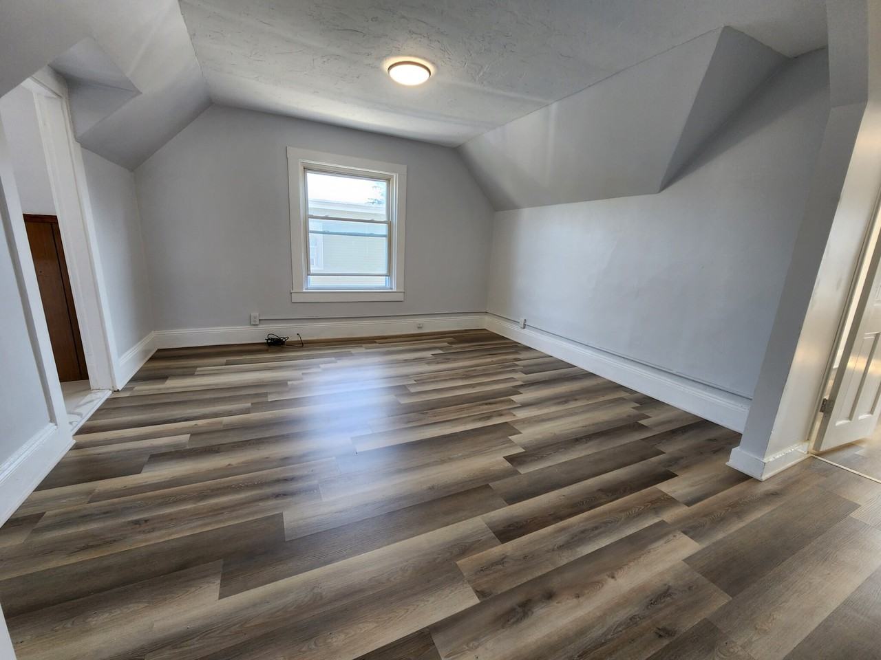 37 Herrod Ave #3 - Photo 5 of 10