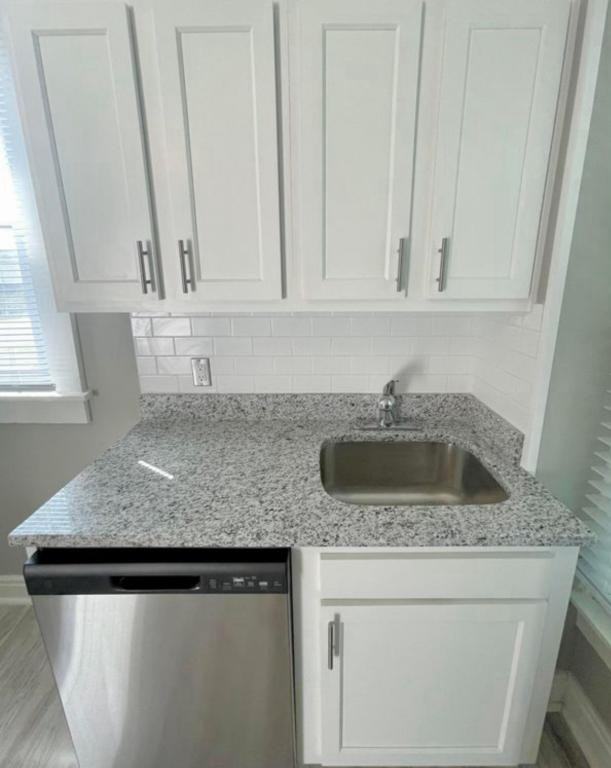 807 Mulberry St - Photo 3 of 14