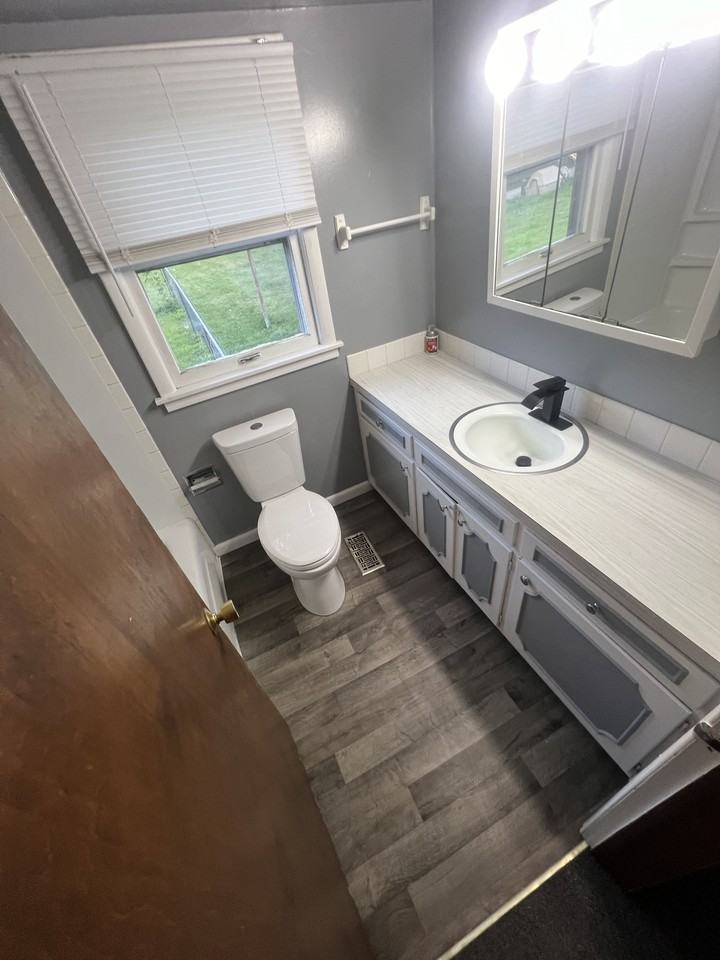 984 S Jasper St - Photo 5 of 12