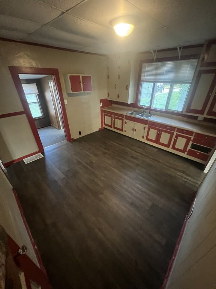 984 S Jasper St - Photo 7 of 12