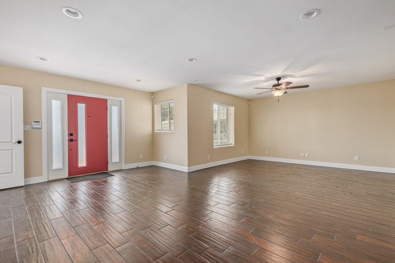 1280 East Alameda Drive - Photo 3 of 31
