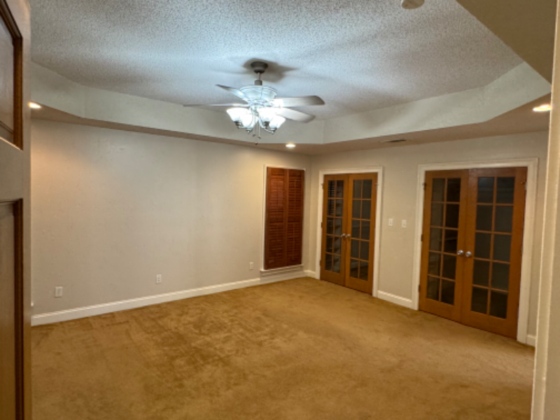109 Autumn Leaf Dr - Photo 2 of 18