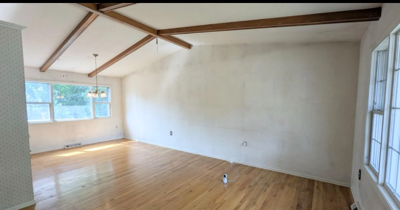 2280 Deborah Dr - Photo 3 of 13