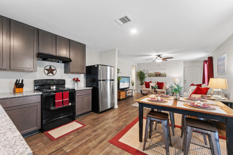 15022 Sorrento Bay Ct - Photo 5 of 16