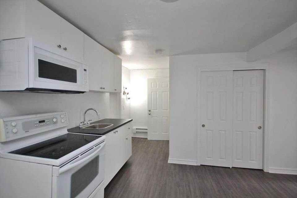 116 Carruthers Avenue - Photo 2 of 10