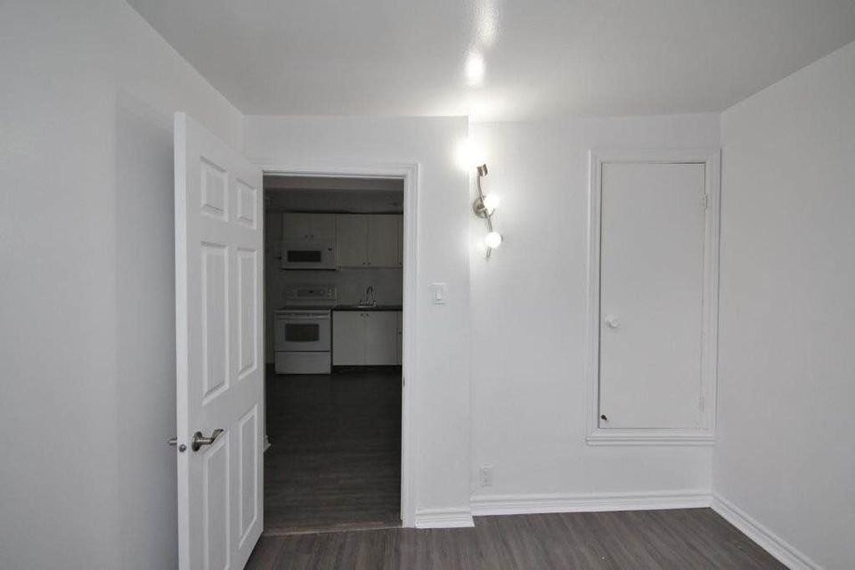 116 Carruthers Avenue - Photo 3 of 10