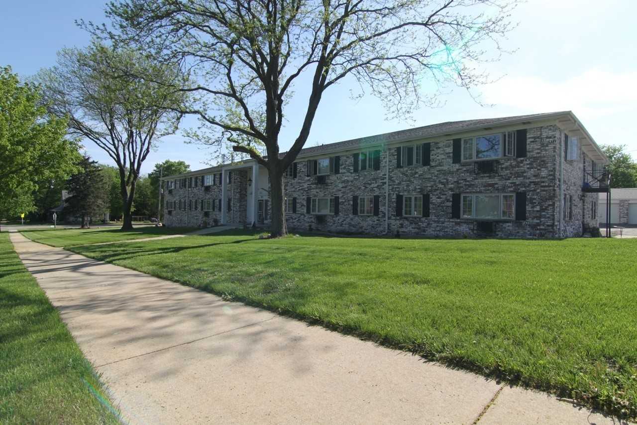 Carriage Hills - Photo 3 of 4