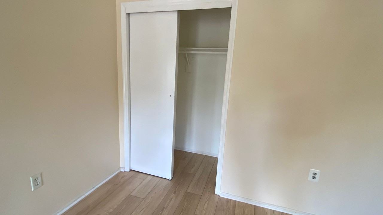 805 Green Hollow Dr #805 - Photo 3 of 19