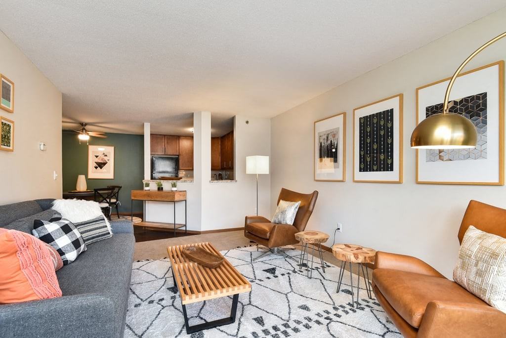 Minnetonka Hills Apartments - Photo 4 of 28