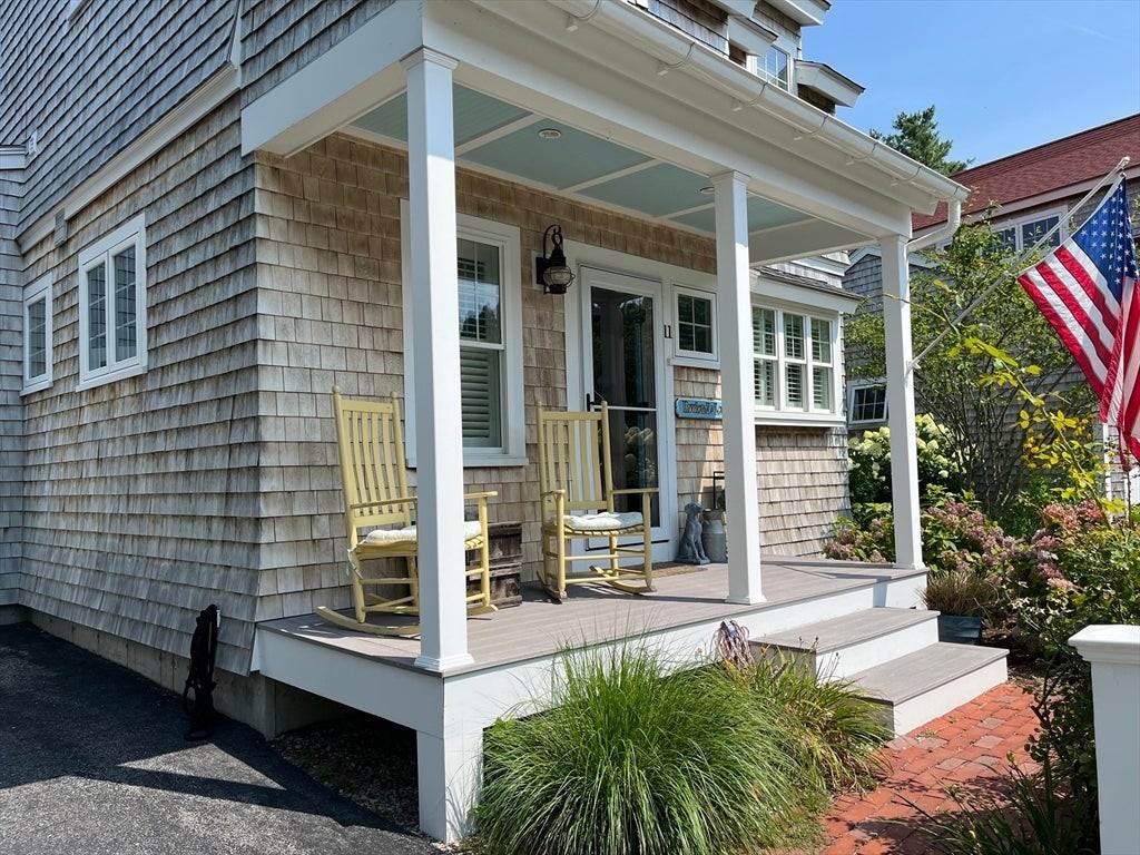 11 Cobblestone - Photo 2 of 23