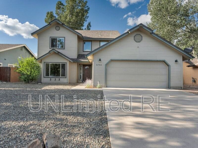 6744 E Anazazi Dr - Photo 2 of 26