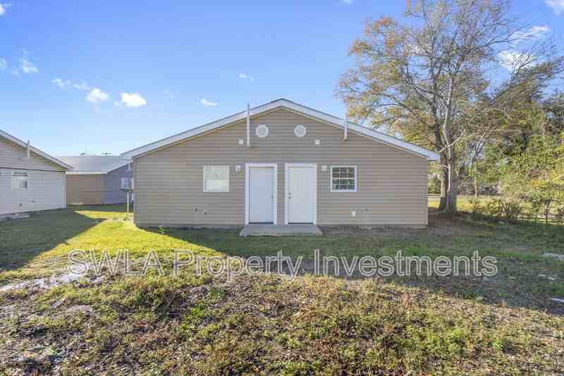 113 S Stanford St - Photo 2 of 13