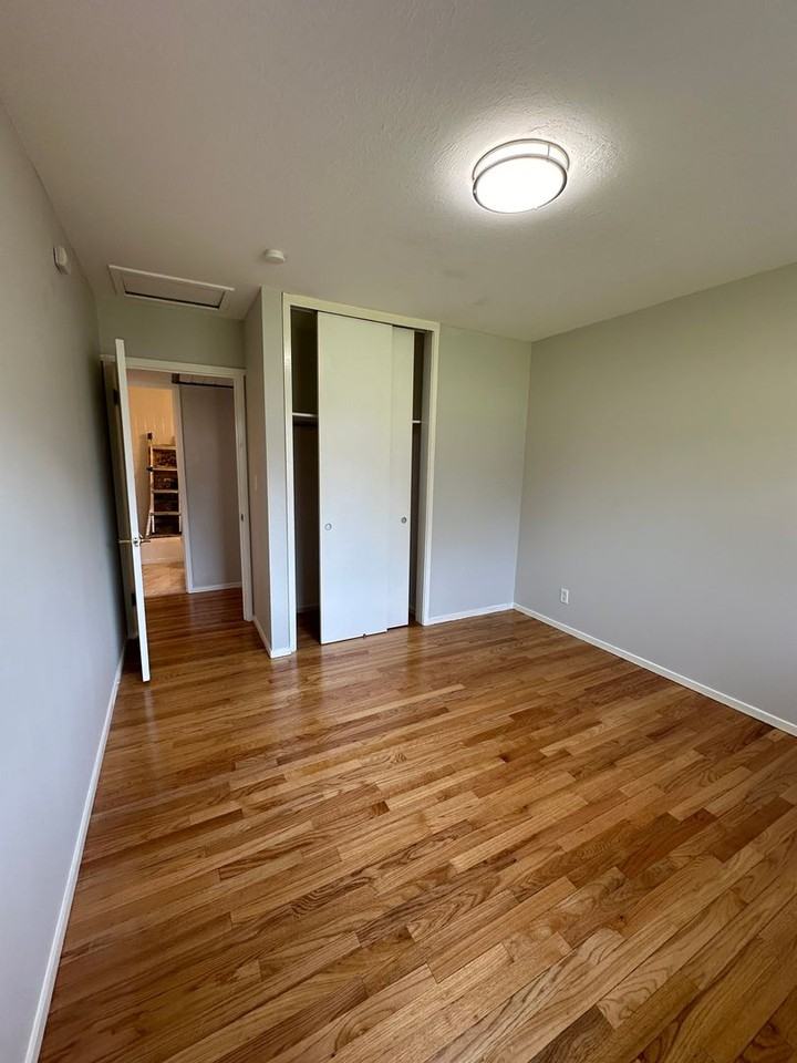 4148 Nw 50th St - Photo 7 of 12