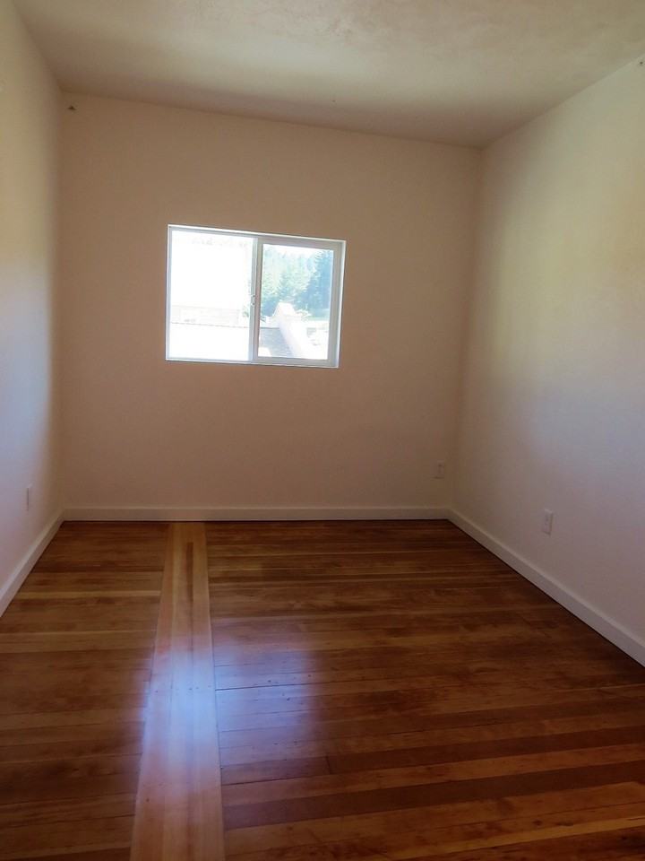 3657 Main St - Photo 5 of 23