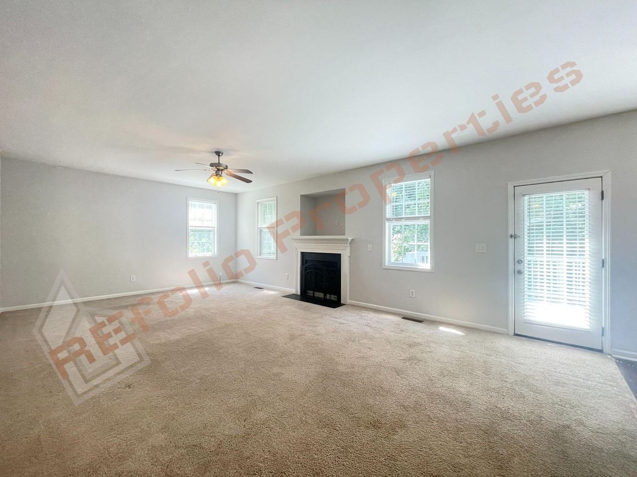 112 Taylors Creek Court - Photo 6 of 36