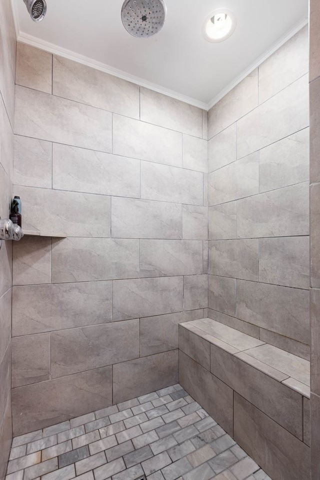 927A Spain Ave - Photo 7 of 33