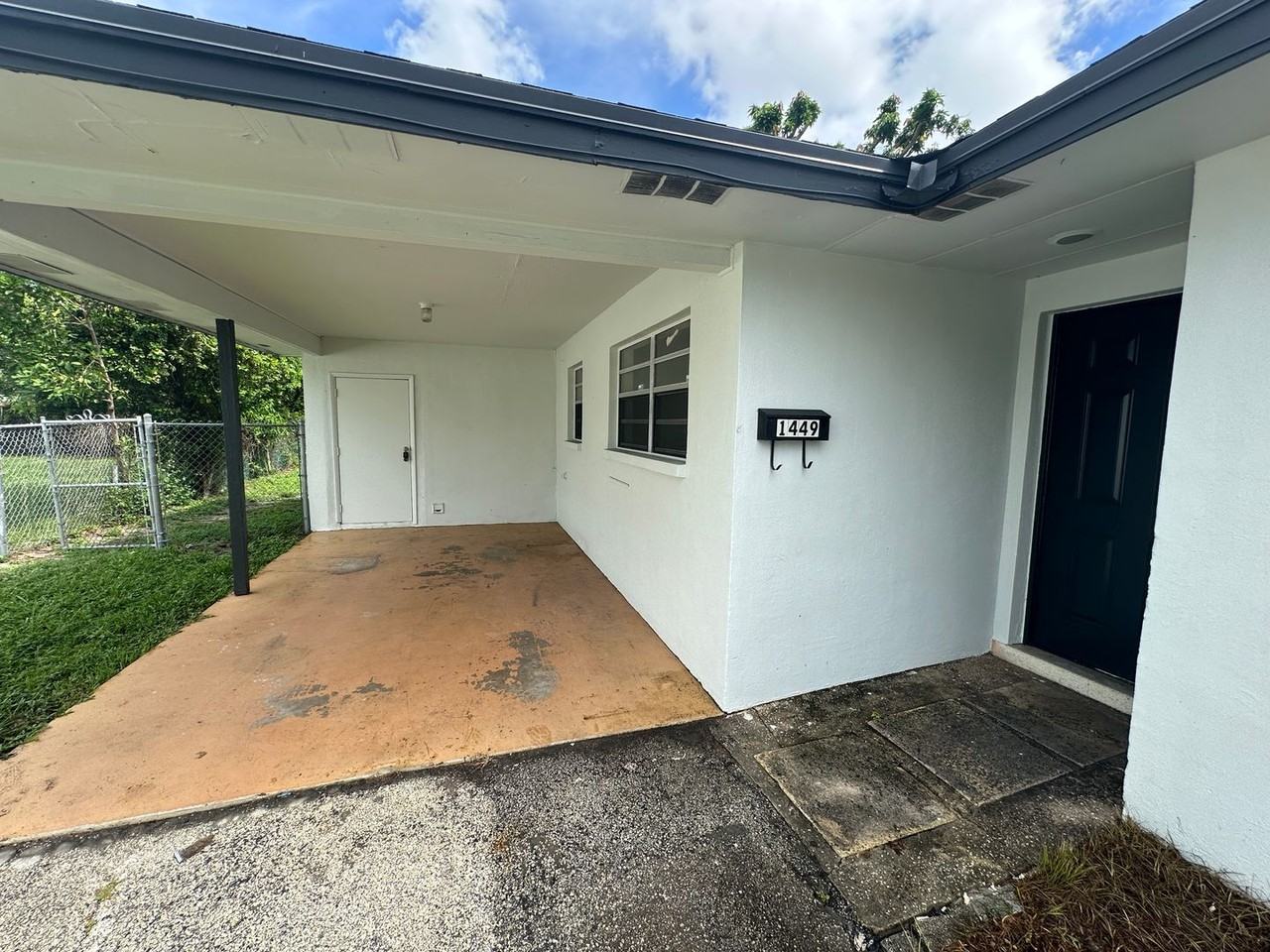 1449 11th St - Photo 2 of 22