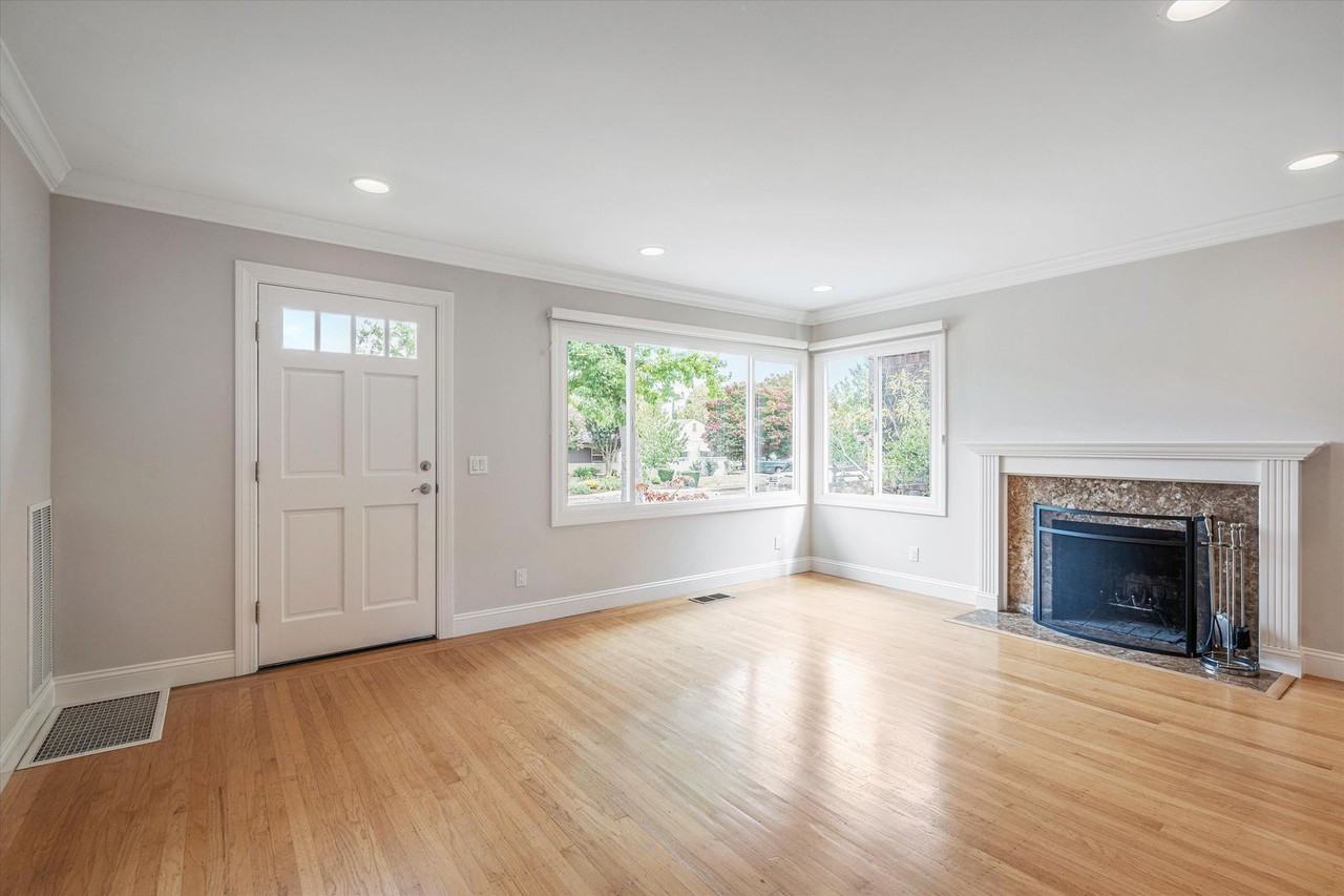 2718 Carolina Ave - Photo 3 of 18