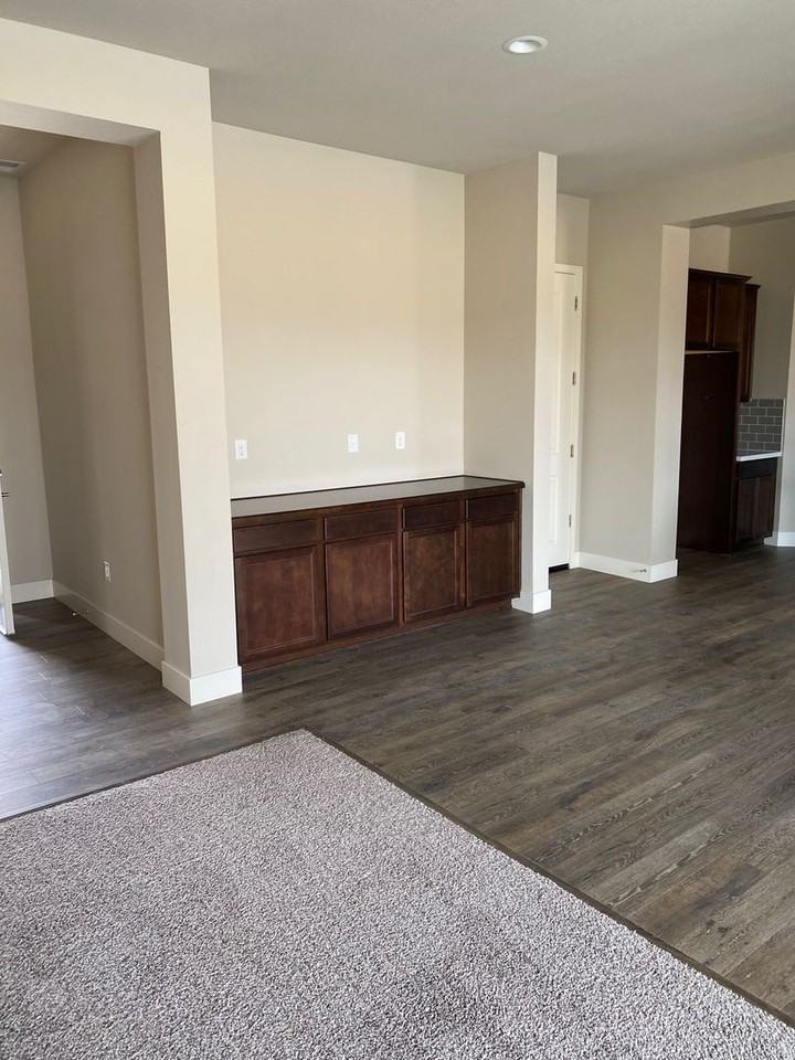 142 Snowy Plover Way - Photo 3 of 14