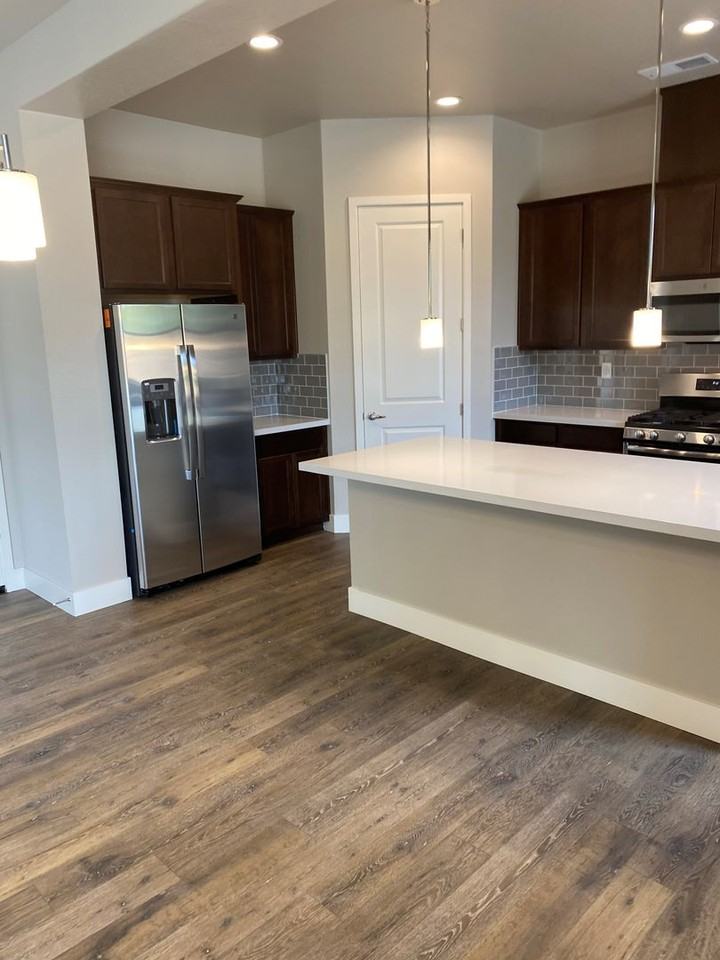 142 Snowy Plover Way - Photo 5 of 14