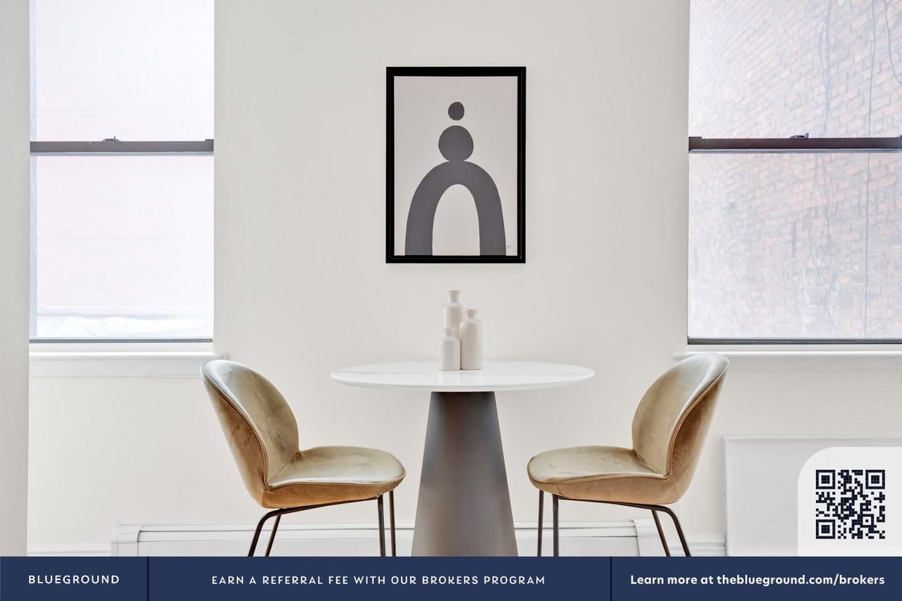 302 8th Ave #739 - Photo 4 of 29