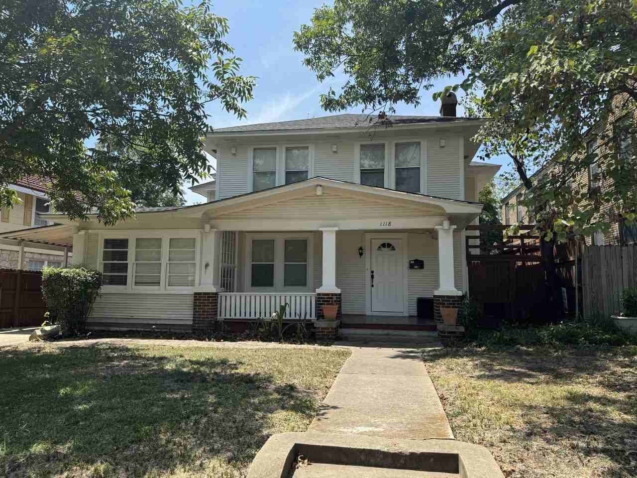 1118 Kings Hwy #A - Photo 3 of 10