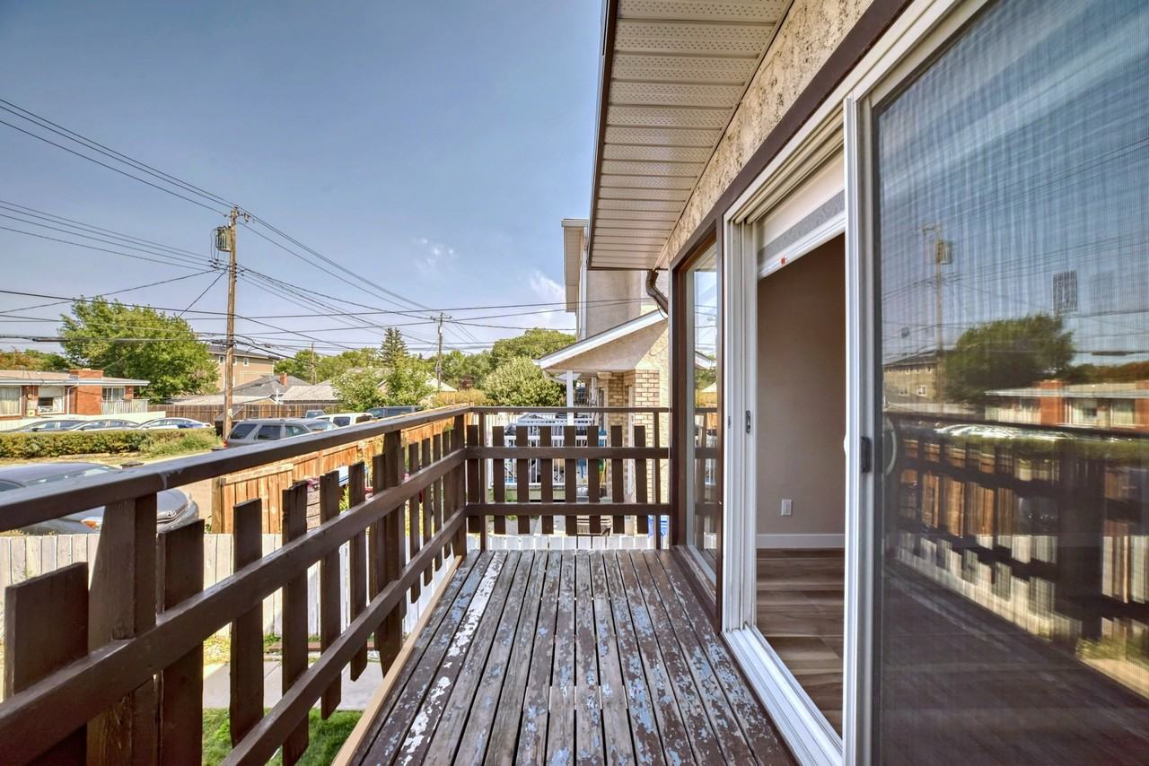 122 4-122 12 Street Northeast - 1 #1 - Photo 3 of 50