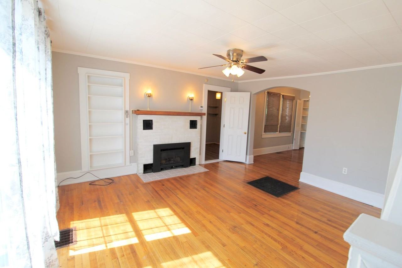 47 N High St - Photo 3 of 25