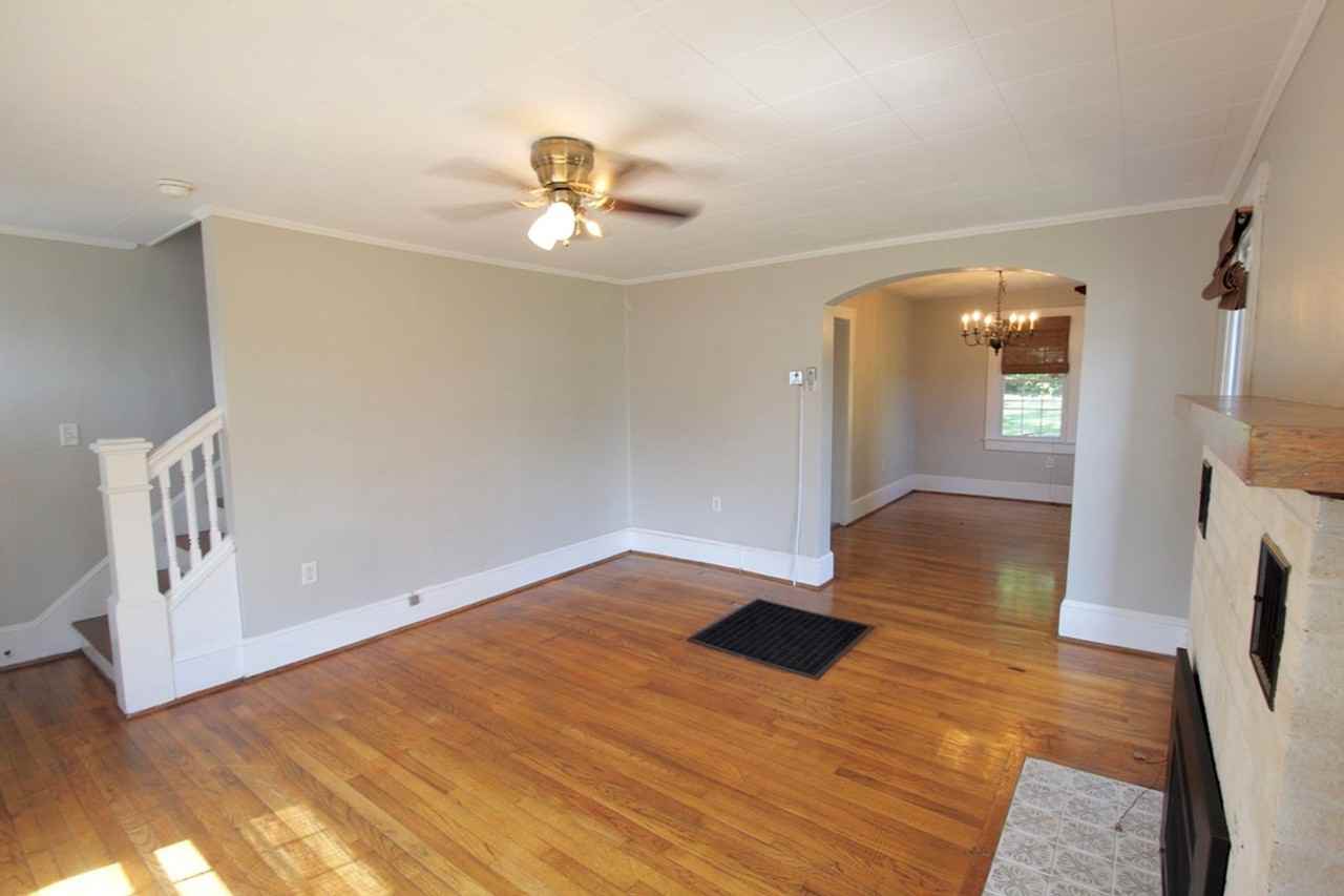 49 N High St - Photo 4 of 23