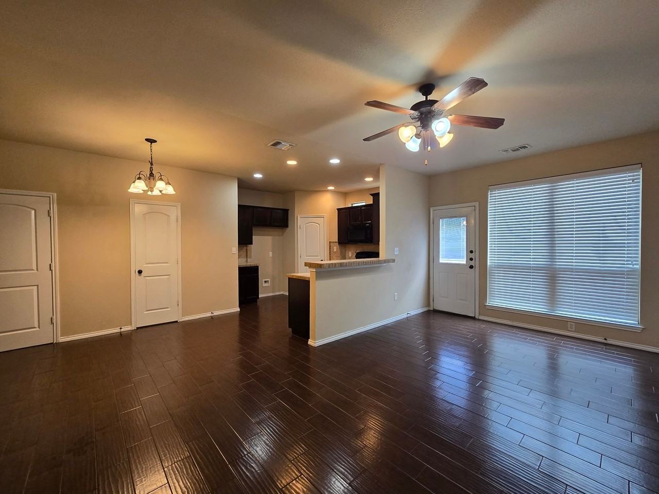 1141 Brown Rock Dr - Photo 2 of 24