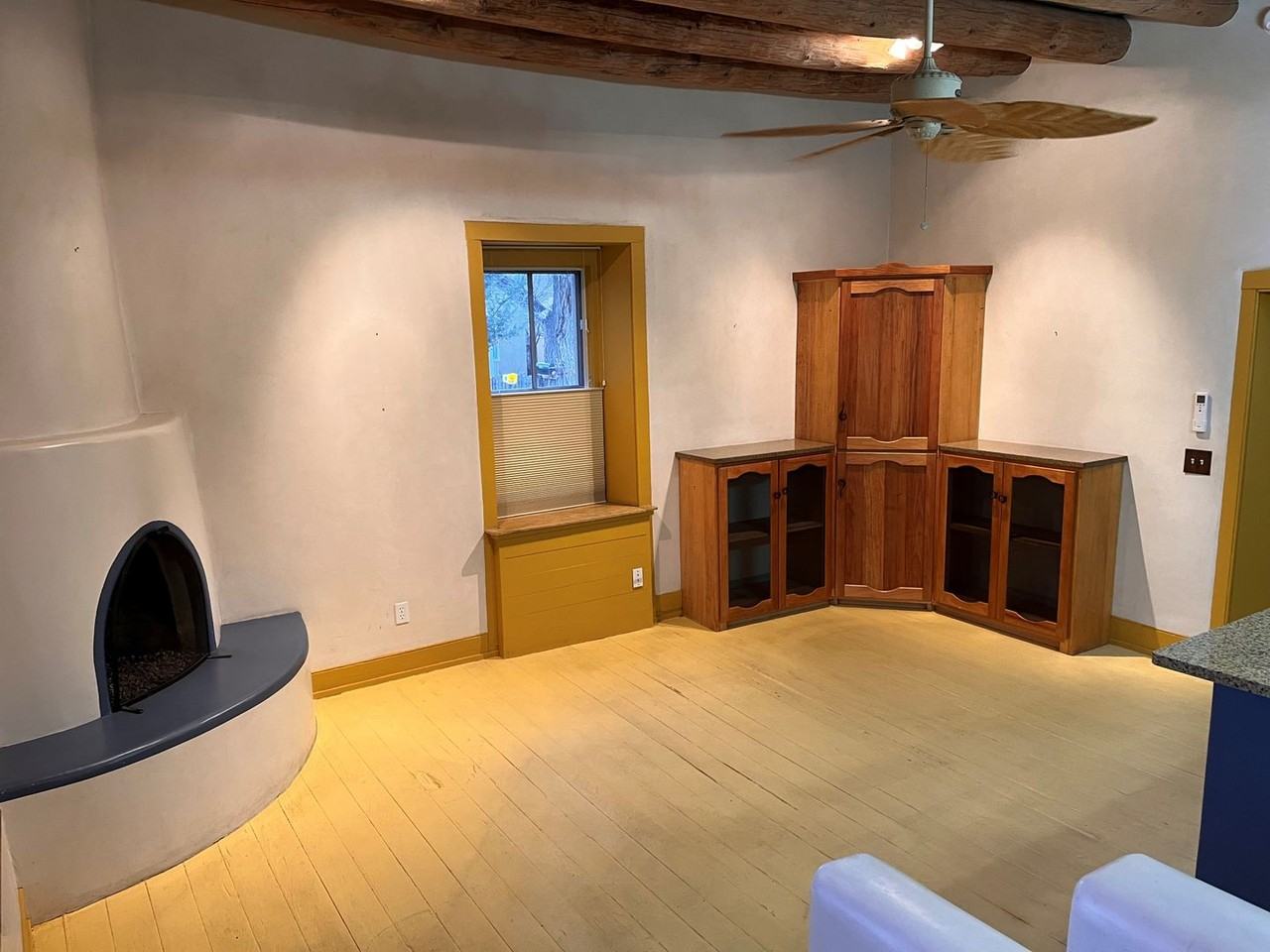 573 W San Francisco St #A - Photo 2 of 13